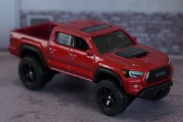 HotWheels `20 Toyota Tacoma Pick-up COOL !!!!!!!!!!